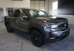 2022 Honda Ridgeline - Image 4