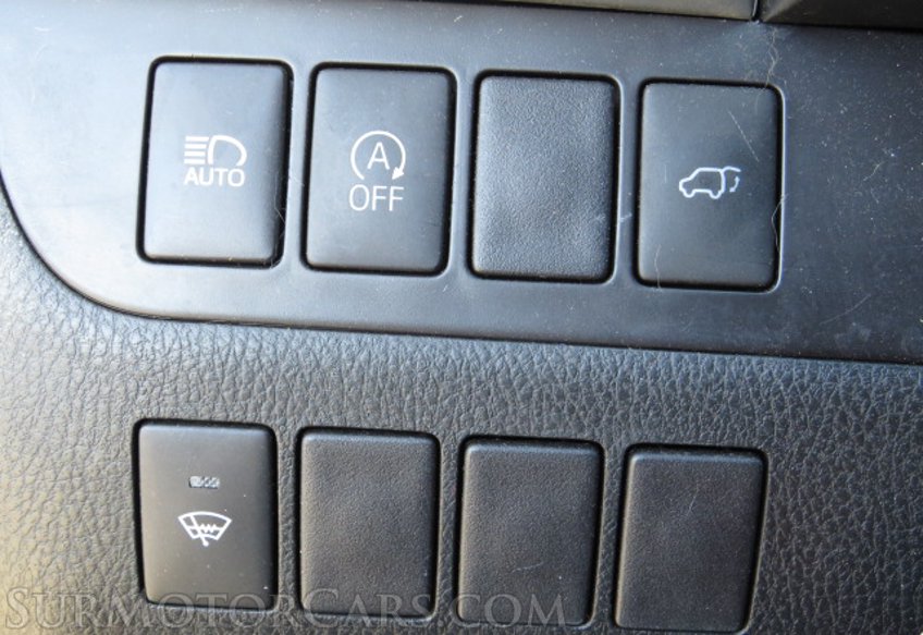 2018 Toyota Highlander - Image 46