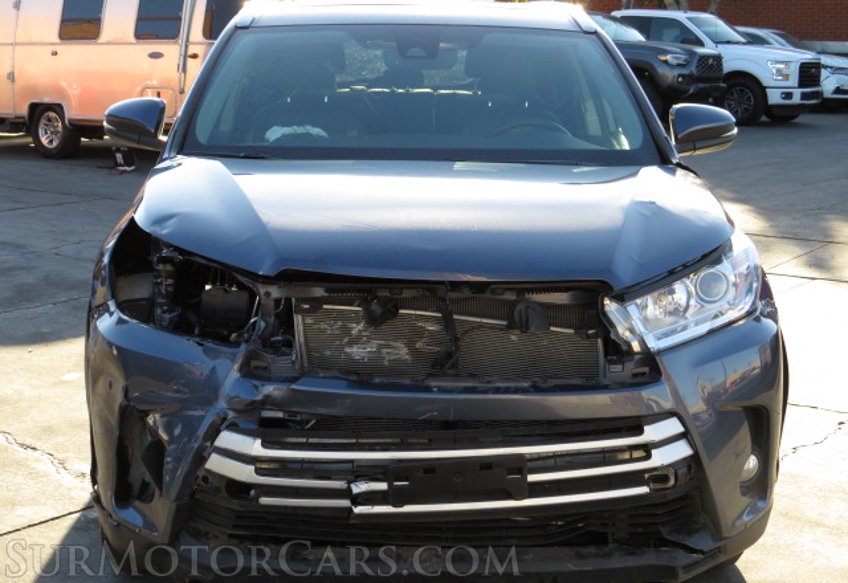 2018 Toyota Highlander - Image 11