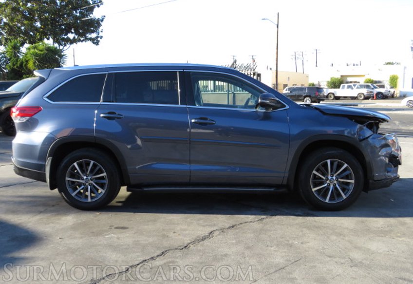 2018 Toyota Highlander - Image 5