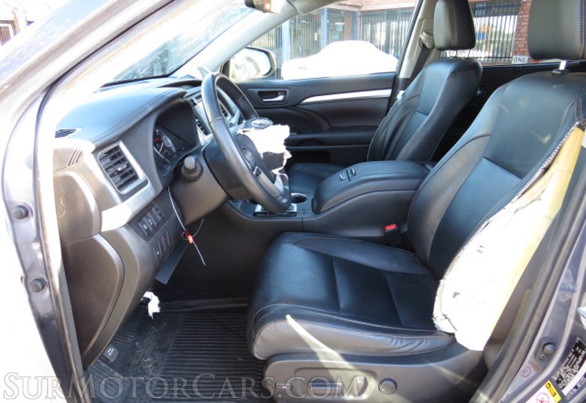 2018 Toyota Highlander - Image 22