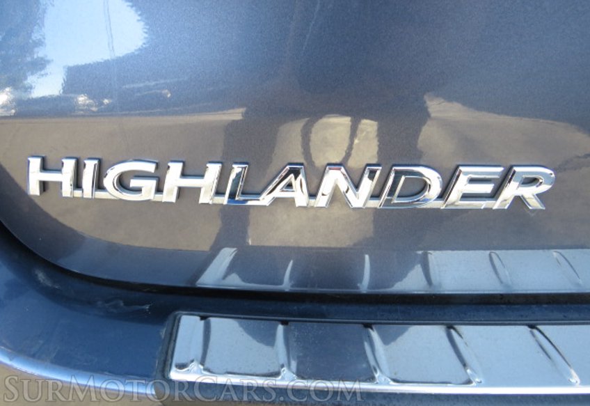 2018 Toyota Highlander - Image 17