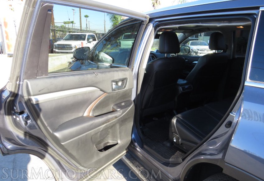 2018 Toyota Highlander - Image 23