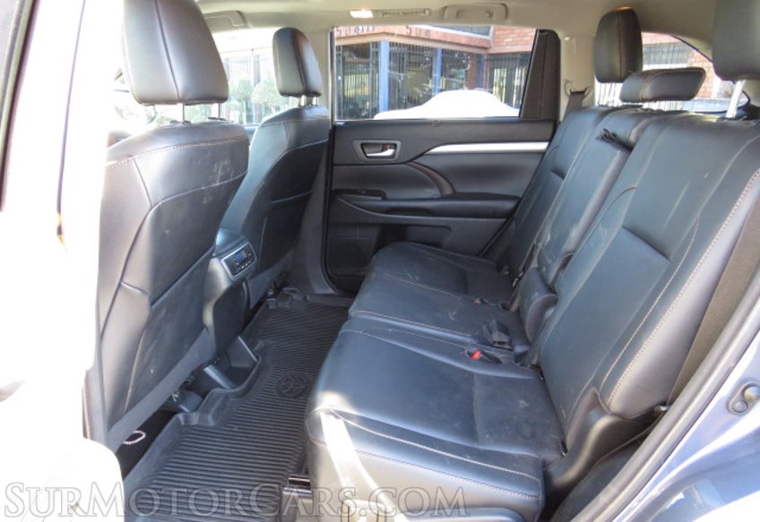 2018 Toyota Highlander - Image 33