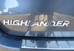 2018 Toyota Highlander - Image 17