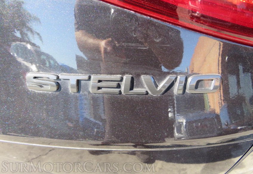 2019 Alfa Romeo Stelvio - Image 20