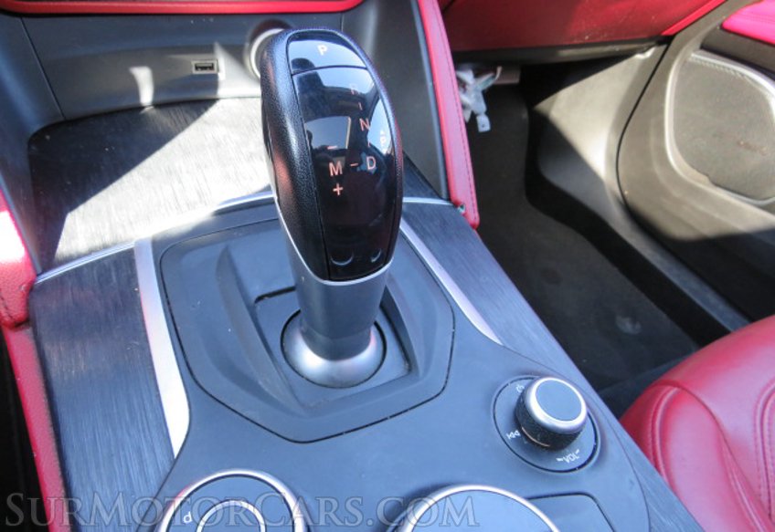 2019 Alfa Romeo Stelvio - Image 44