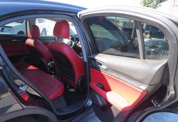 2019 Alfa Romeo Stelvio - Image 25