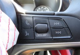 2019 Alfa Romeo Stelvio - Image 34