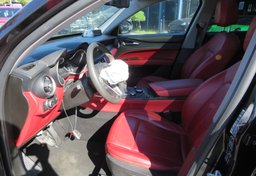 2019 Alfa Romeo Stelvio - Image 30