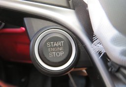 2019 Alfa Romeo Stelvio - Image 37