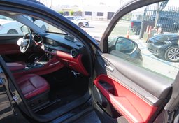 2019 Alfa Romeo Stelvio - Image 23