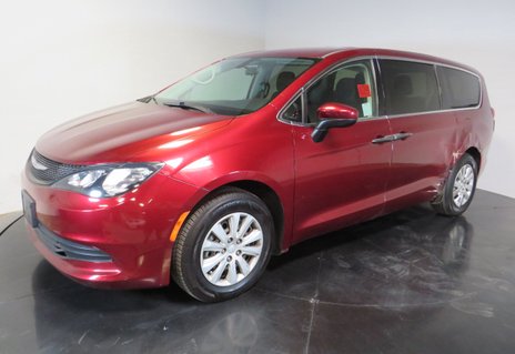 2020 Chrysler Voyager