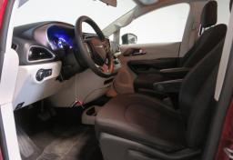 Thumbnail of 2020 Chrysler Voyager