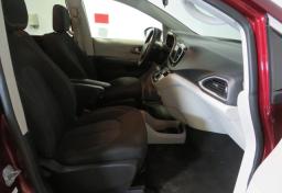 Thumbnail of 2020 Chrysler Voyager