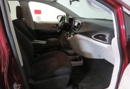 Thumbnail of 2020 Chrysler Voyager