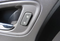 2019 Chevrolet Colorado - Image 40