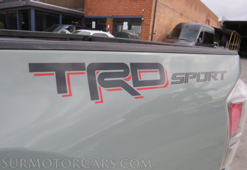 2022 Toyota Tacoma - Image 16