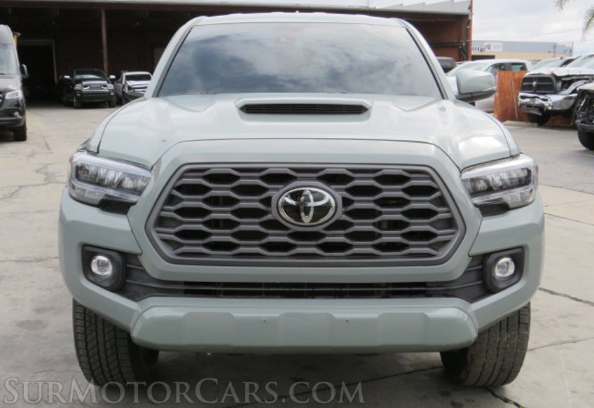 2022 Toyota Tacoma - Image 11
