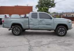 2022 Toyota Tacoma - Image 6
