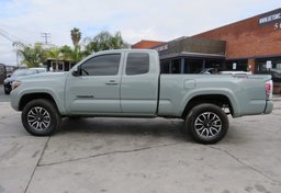 2022 Toyota Tacoma - Image 5