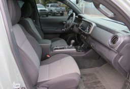 2022 Toyota Tacoma - Image 22