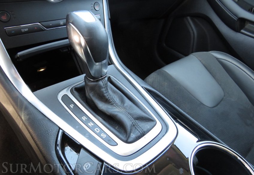 2018 Ford Edge - Image 40