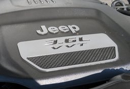 2012 Jeep Wrangler Unlimited - Image 38