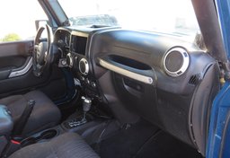 2012 Jeep Wrangler Unlimited - Image 20