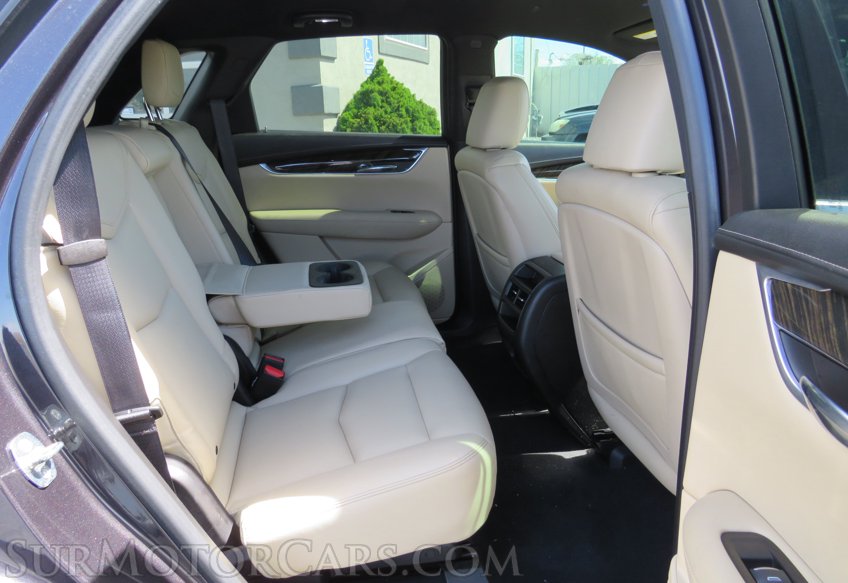 2017 Cadillac XT5 - Image 36