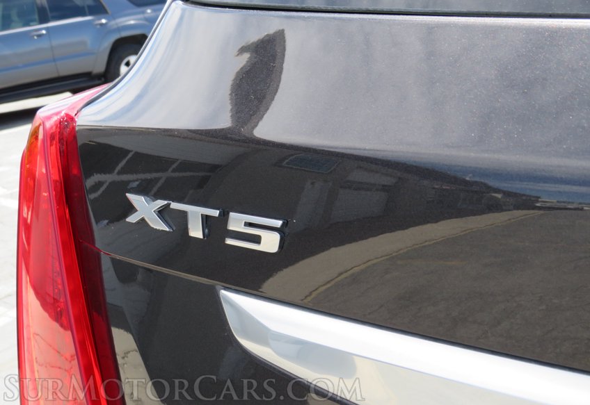 2017 Cadillac XT5 - Image 28