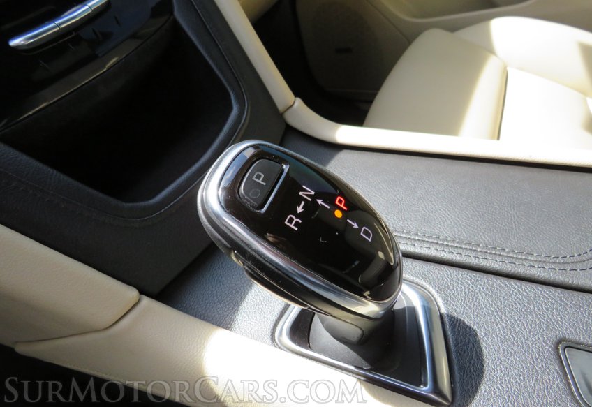 2017 Cadillac XT5 - Image 55