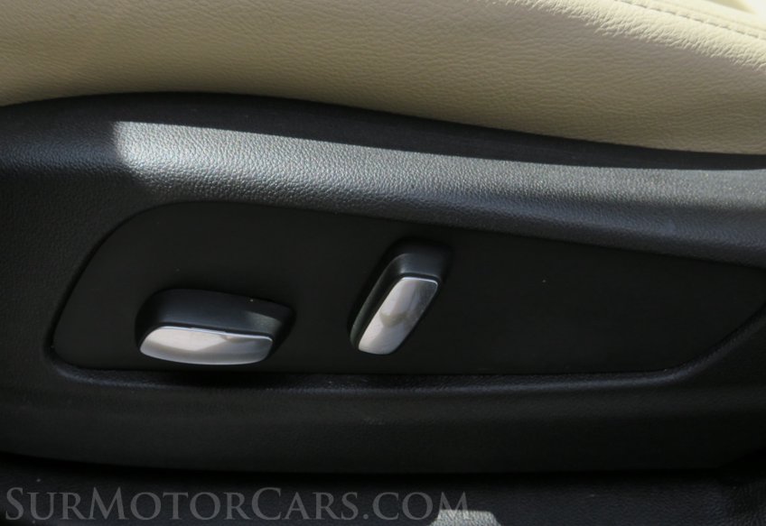 2017 Cadillac XT5 - Image 63