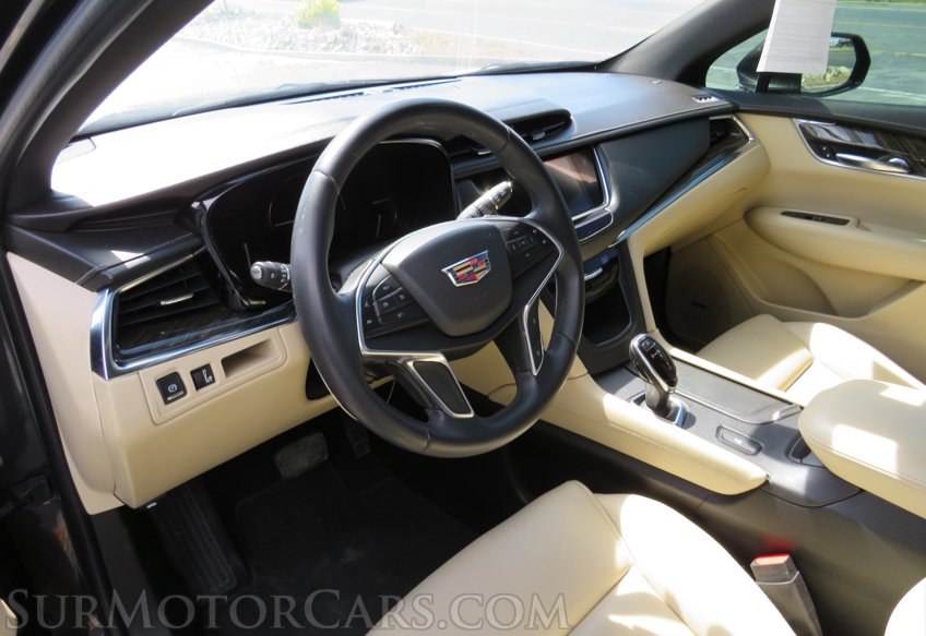2017 Cadillac XT5 - Image 31