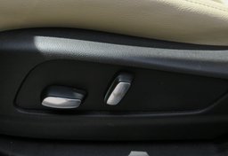 2017 Cadillac XT5 - Image 63