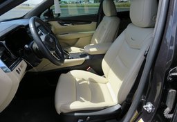 2017 Cadillac XT5 - Image 37