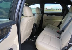 2017 Cadillac XT5 - Image 38