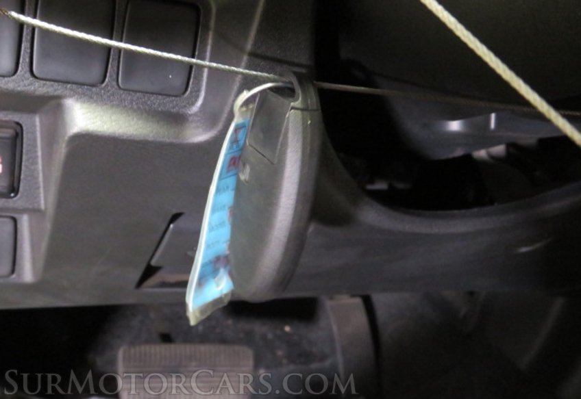 2024 Nissan Frontier - Image 38