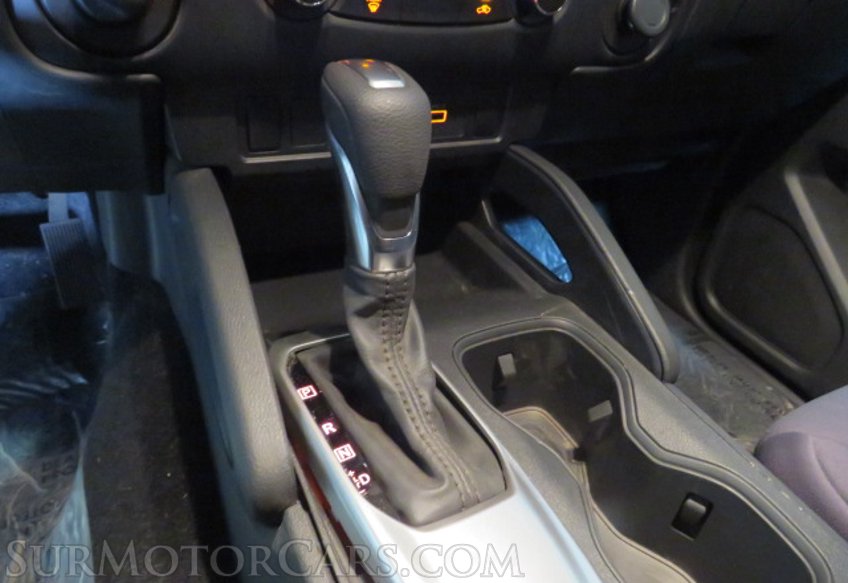 2024 Nissan Frontier - Image 42