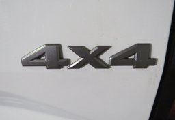 2024 Nissan Frontier - Image 16