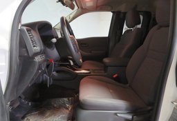 2024 Nissan Frontier - Image 26