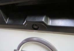 2024 Nissan Frontier - Image 15