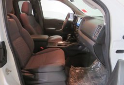 2024 Nissan Frontier - Image 24