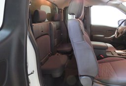 2024 Nissan Frontier - Image 23