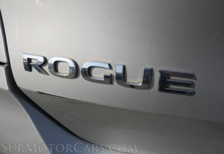 2017 Nissan Rogue - Image 20