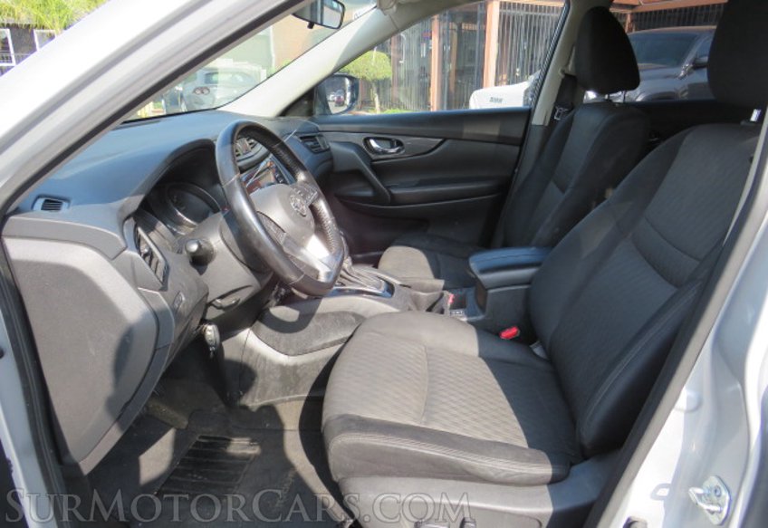 2017 Nissan Rogue - Image 27
