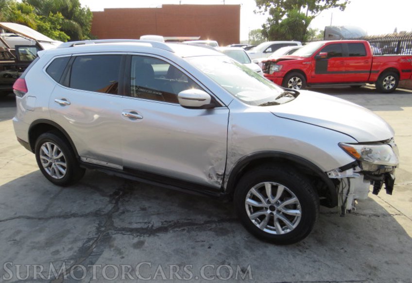 2017 Nissan Rogue - Image 2