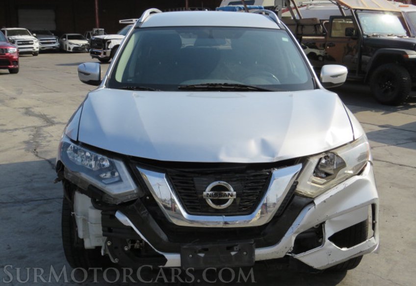 2017 Nissan Rogue - Image 9