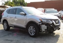 2017 Nissan Rogue - Image 4