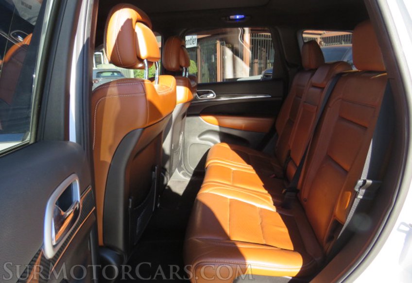 2014 Jeep Grand Cherokee - Image 32